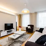 Karlin By Tkc Aparthotel Prag