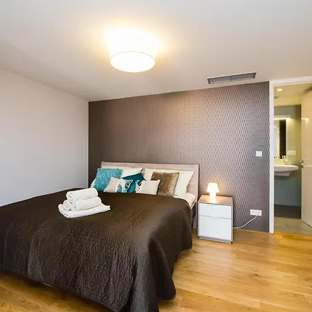 Aparthotel Empirent Karlin 4*