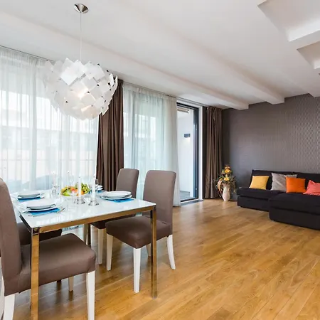 Empirent Karlin Aparthotel Prag