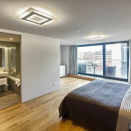 Aparthotel Empirent Karlin