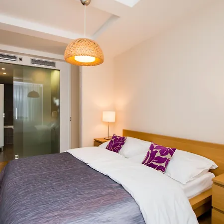 Aparthotel Karlin By Tkc Prag